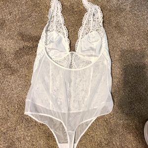 White Lace Lodysuit